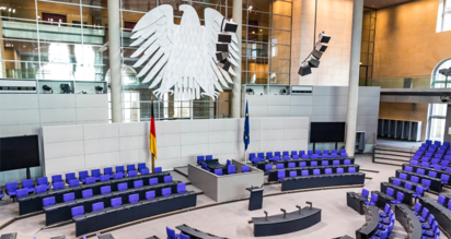 Plenarsaal - Lesung zur virtuellen Eigentümerversammlung